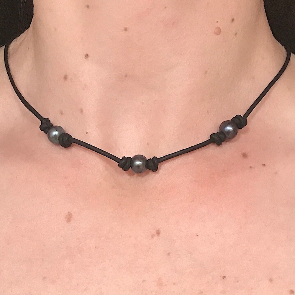 NEW Freshwater Peacock Pearl Choker Necklace. Handmade - Picture 3 of 6